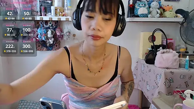 GloryKulikowski online show from March 24, 2:11 am