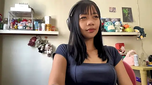 Snapshot of GloryKulikowski chatting on February 26, 1:49 am GloryKulikowski online show from February 26, 1:49 am