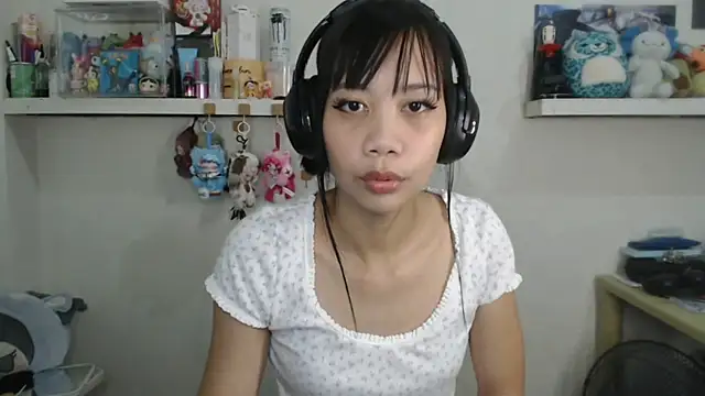 GloryKulikowski online show from March 4, 1:57 am