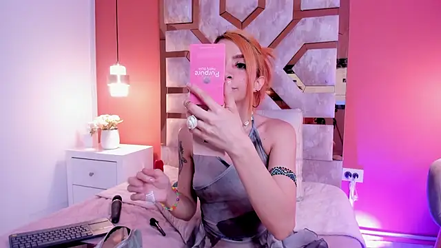 Justmia69 online show from May 7, 1:54 am