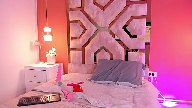 Justmia69 online show from February 14, 4:45 am