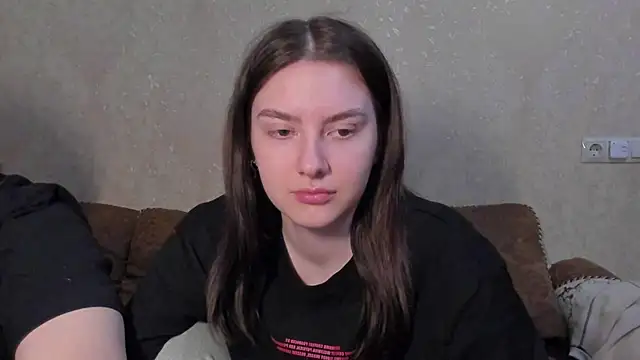 love lina muuur online show from February 24, 8:10 pm