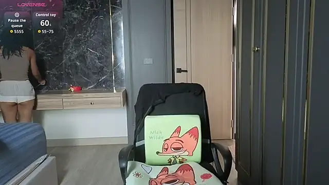 Alittleasaingirl online show from March 16, 1:13 am