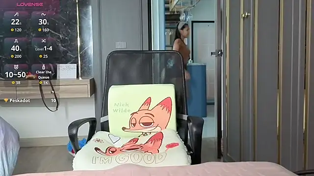 Alittleasaingirl online show from March 8, 2:04 am