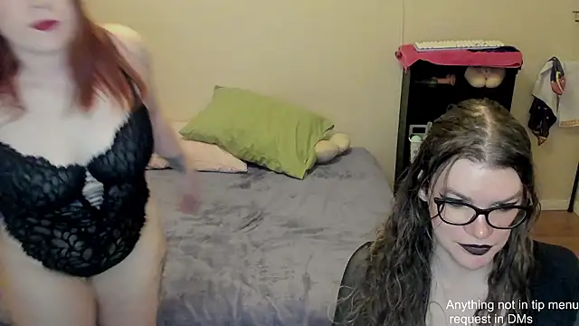 Kissykryssie online show from March 15, 3:24 am