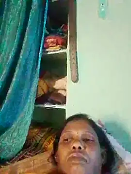 Snapshot of telugugrli chatting on March 3, 5:25 am telugugrli online show from March 3, 5:25 am