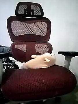 Snapshot of URALZERO420CLOUDS chatting on July 8, 4:24 am URALZERO420CLOUDS online show from July 8, 4:24 am