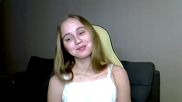 Snapshot of christimontero chatting on February 27, 6:30 pm christimontero online show from February 27, 6:30 pm