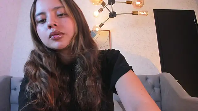 MAGIC EMMA  online show from May 27, 2:52 am