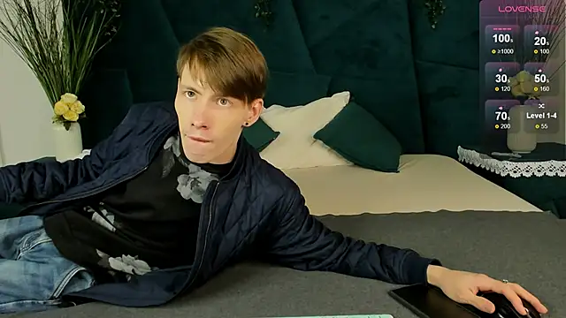 Snapshot of Erick_Wilson chatting on December 1, 7:20 am Erick Wilson online show from December 1, 7:20 am