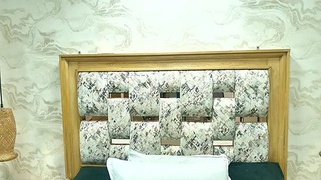 Snapshot of channel_sm chatting on February 16, 11:53 am channel sm online show from February 16, 11:53 am