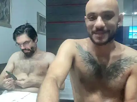 Snapshot of iosephesss chatting on May 12, 1:35 am iosephesss online show from May 12, 1:35 am