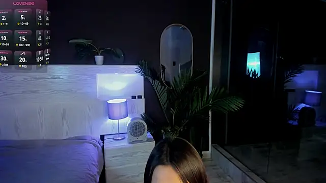 Snapshot of Mia_noiir chatting on June 19, 4:07 am Mia noiir online show from June 19, 4:07 am