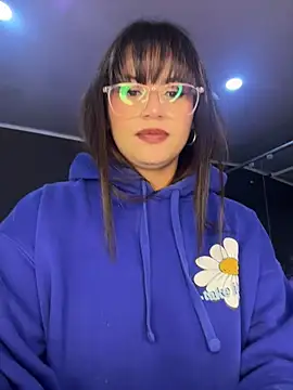 Mia noiir online show from February 26, 3:50 am