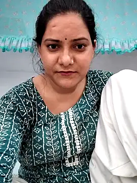 Snapshot of Anushka_Singh0 chatting on July 14, 5:45 am Anushka Singh0 online show from July 14, 5:45 am