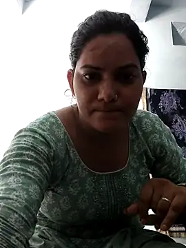 Snapshot of Anushka_Singh0 chatting on June 25, 6:18 am Anushka Singh0 online show from June 25, 6:18 am