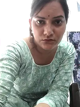 Snapshot of Anushka_Singh0 chatting on June 3, 4:57 am Anushka Singh0 online show from June 3, 4:57 am