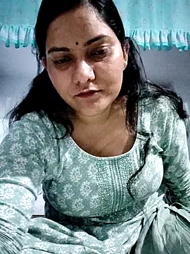 Anushka Singh0 online show from April 2, 5:41 pm