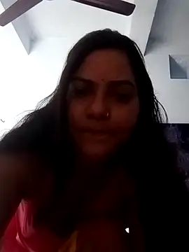 Snapshot of Anushka_Singh0 chatting on February 22, 12:18 pm Anushka Singh0 online show from February 22, 12:18 pm
