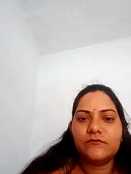 Snapshot of Anushka_Singh0 chatting on February 14, 10:48 am Anushka Singh0 online show from February 14, 10:48 am