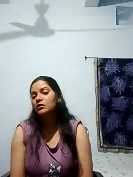 Snapshot of Anushka_Singh0 chatting on February 17, 6:54 am Anushka Singh0 online show from February 17, 6:54 am