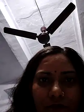 Anushka Singh0 online show from May 4, 4:21 pm
