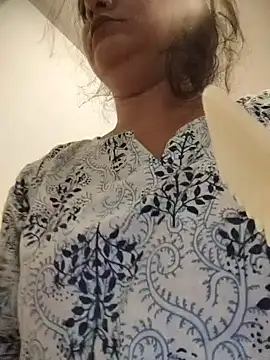 Snapshot of Anushka_Singh0 chatting on June 4, 2:00 pm Anushka Singh0 online show from June 4, 2:00 pm