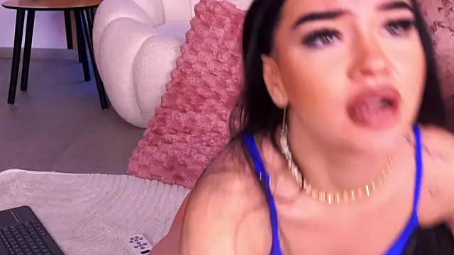 SashaLorrenz online show from March 24, 5:18 am