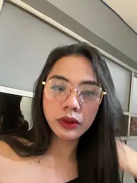 camillejoson online show from April 9, 12:45 am