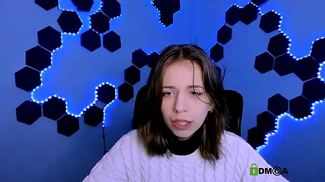 cleo cool online show from February 19, 10:01 am