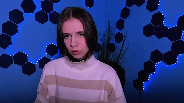 cleo cool online show from February 24, 9:54 am