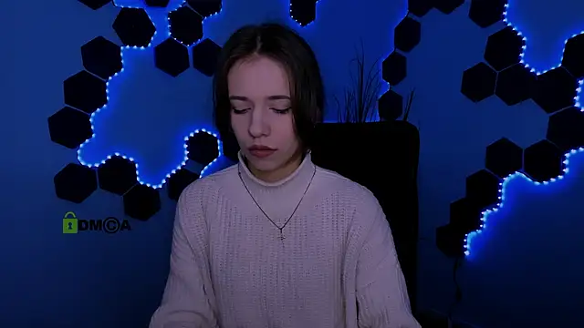 cleo cool online show from February 25, 9:31 am