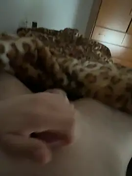 jacobbb5 online show from May 4, 12:52 pm