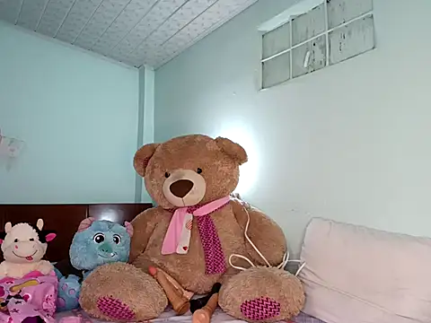 Elii petit online show from February 18, 11:23 pm
