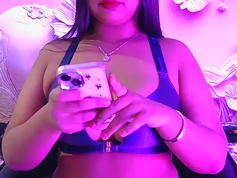 Bold-latinaa online show from February 19, 10:12 am