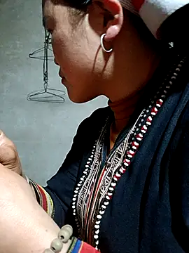 Snapshot of nelina_12345 chatting on February 14, 11:21 am nelina 12345 online show from February 14, 11:21 am