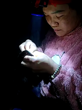 Snapshot of nelina_12345 chatting on February 19, 1:52 pm nelina 12345 online show from February 19, 1:52 pm