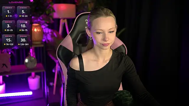 SweetDaisy me online show from March 15, 9:49 am