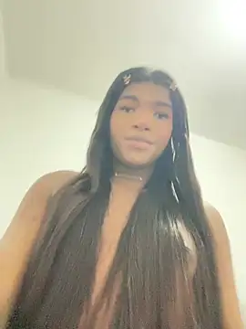 lulusexyy online show from June 17, 11:47 pm
