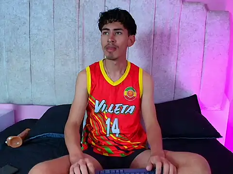 skinny jean  online show from March 16, 9:06 pm