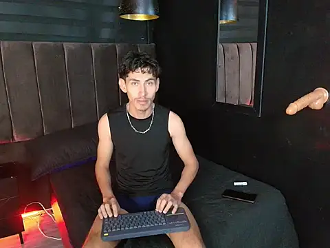 skinny jean  online show from March 18, 8:21 pm