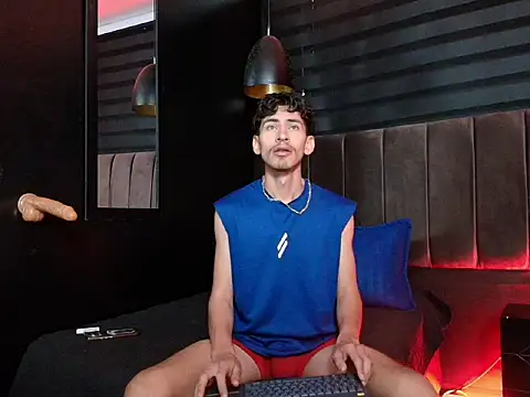 skinny jean  online show from March 28, 3:24 pm