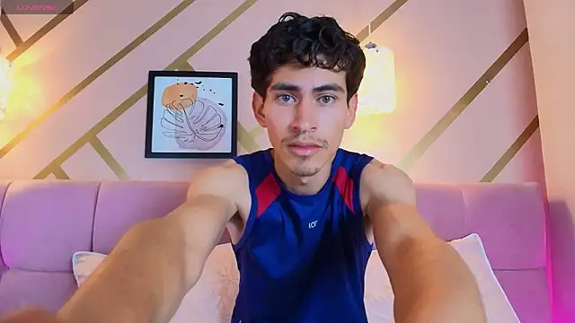 skinny jean  online show from March 3, 9:33 pm