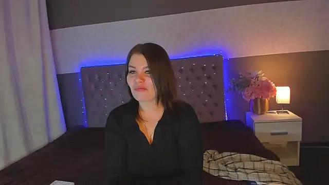 AmandaHoppe online show from March 13, 5:56 am