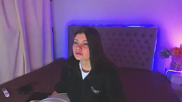AmandaHoppe online show from July 11, 4:02 am