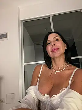 caritoo21 online show from June 14, 4:03 am