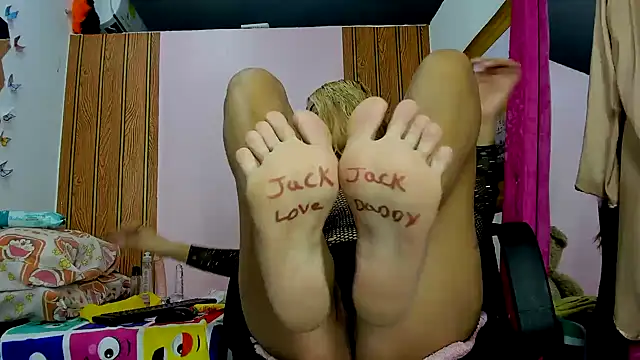 abigail sandoval online show from March 24, 1:44 pm