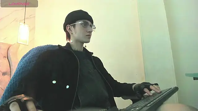 Snapshot of Fieramadame chatting on February 21, 7:27 pm Fieramadame online show from February 21, 7:27 pm