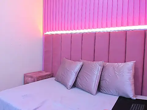 LolaWhite online show from March 11, 2:27 am