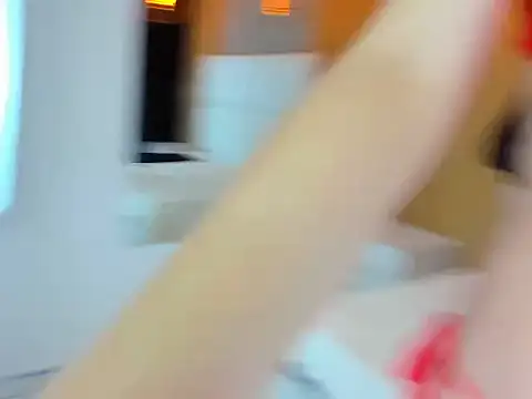 LolaWhite online show from April 19, 4:35 am